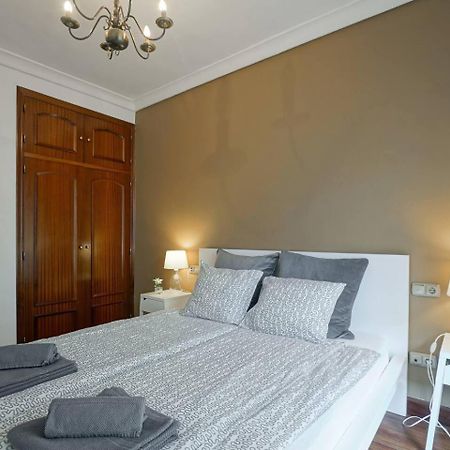 Amplio Apartamento En Gros Con Parking Privado Сан-Себастьян Экстерьер фото