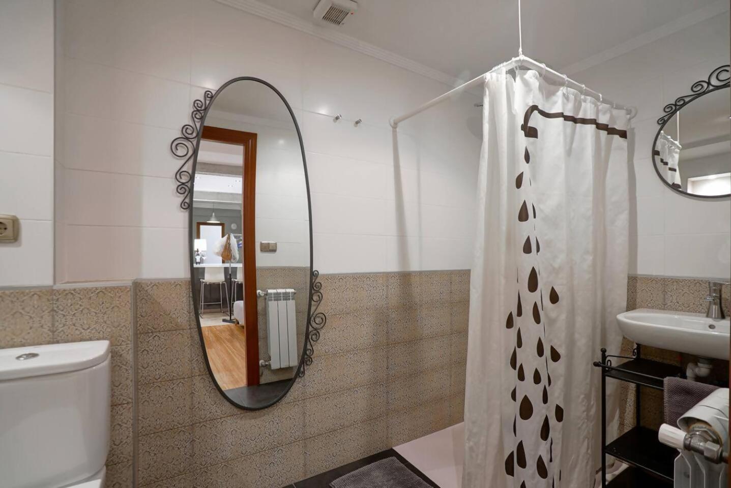 Amplio Apartamento En Gros Con Parking Privado Сан-Себастьян Экстерьер фото