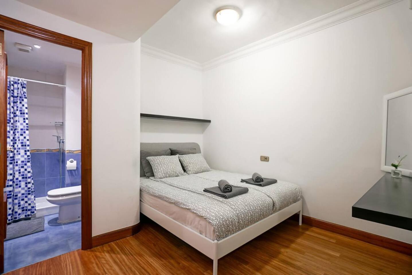 Amplio Apartamento En Gros Con Parking Privado Сан-Себастьян Экстерьер фото